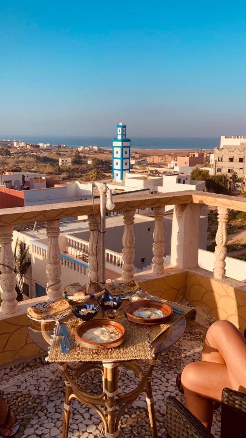 Psycho Surf Camp Bed & Breakfast Taghazout Bagian luar foto